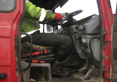 hivis-bikerpup: transitdriver56: Why don’t you dirty truckers try and keep your truck seats clean,