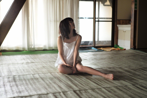 nisseboxx:  Erina Mano - Wani Books Gravure Channel Vol.130 - April 2015-Week 3 