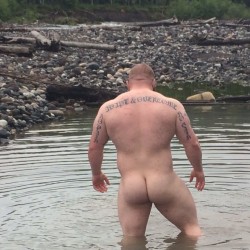 revengeofthebears: Edward Mclaughlin butt included!