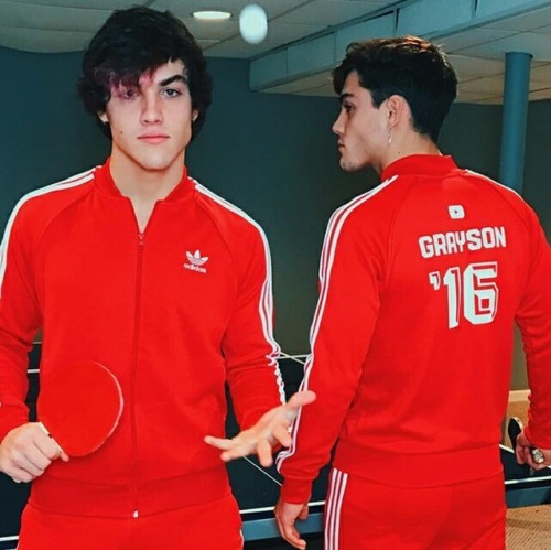 thedolansaintshit: dolan-baby:Grayson and Ethan in red appreciation post. fucj