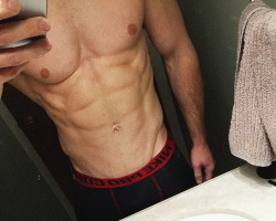 southernfratguy:  SouthernFratGuy • Me • InstaShowOffs