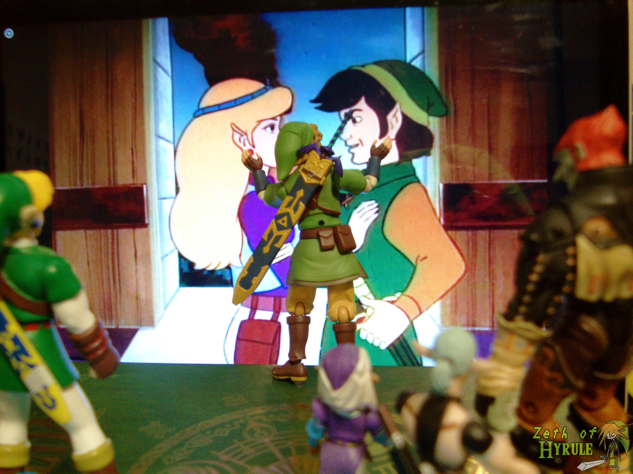 zethofhyrule:  Friday Night Movie Night!!! So Link decided to steal my laptop and