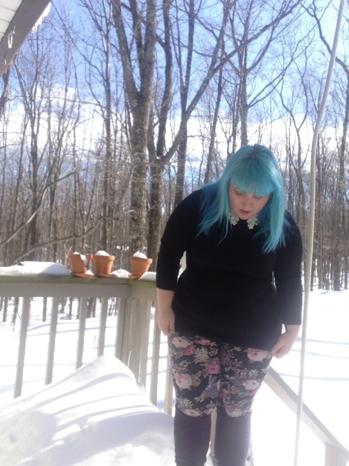themanicpixiedreamgrrrl:  Tried to take an ootd in the snow, it went up to my knees. Need spring now!