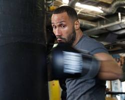 thaboxingvoice:  James DeGale prepares to make the second defense of his title against mandatory challenger Rogelio Medina on Saturday, April 30, live on SHOWTIME from the DC Armory in Washington, D.C. #ThaBoxingVoice #TBVPodcast # #boxeo #box #Fightfans