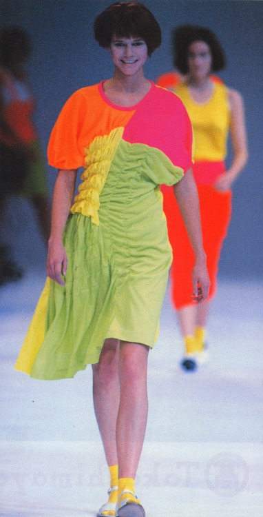 xxfashionbeepbeepxx: comme des garcons ss90