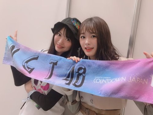 長谷川玲奈さんのツイート: 年末にりえさんに会えてすごく幸せ 本当に大好きでーす( * ॑꒳ ॑* ) すぐ抱きしめたよ！もう癖♡♡ #北原里英 t.co/nWla29FUQ7