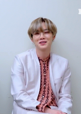 Look At Him!!! He Is So Pretty!!(`)*