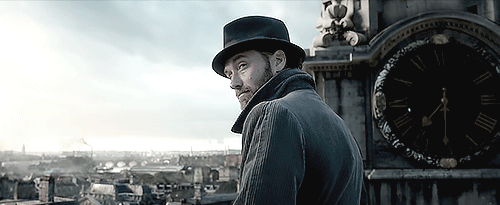 mybarton:  Jude Law as Albus Dumbledore in Fantastic Beasts: The Crimes of Grindelwald