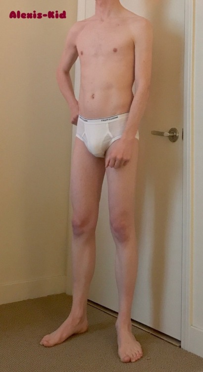alexis-kid: Me in my favorite undies: Boys Fruit of the Loom size L briefs
