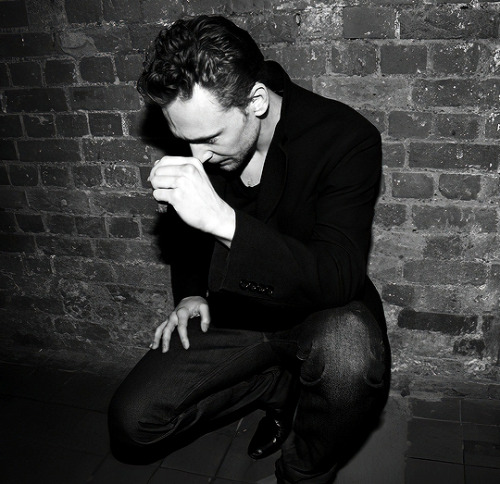 lokitvsource: Tom Hiddleston by Mari Sarai 2014