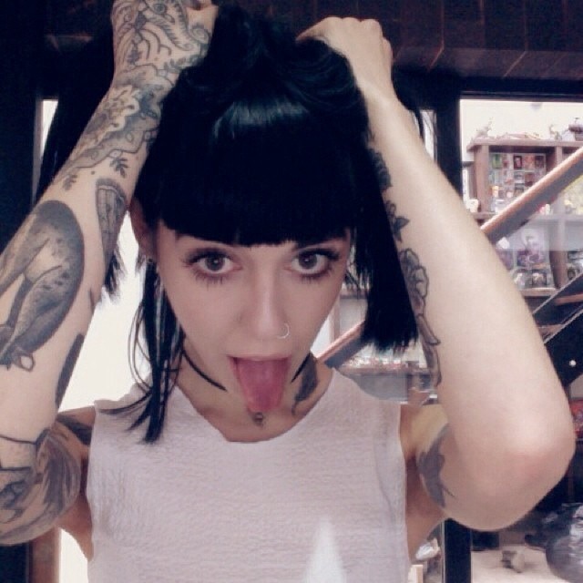 foolsgoldd:  instagram: hannahpixiesnow