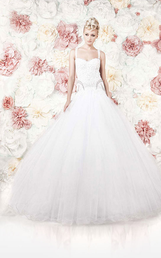 iamnotreallyintofashion:  Eleanore Couture