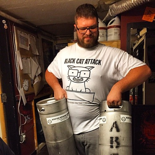 Big thanks to Franky for jumpin in to help out tonight - awesome. These kegs are full and heavy!!! S