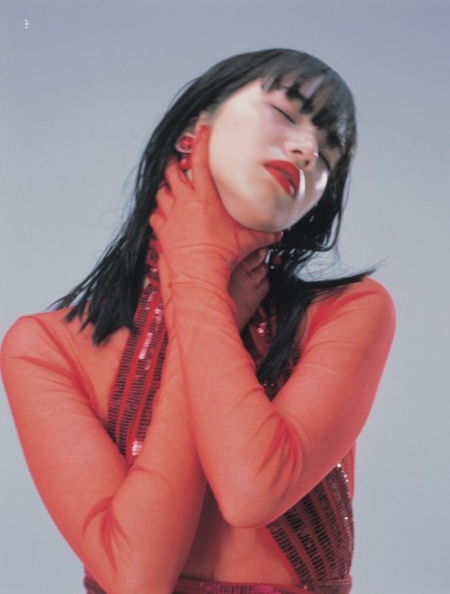 yua:“Red Velvet” by Nobuyoshi Araki for Dazed Magazine Autumn/Winter 2017