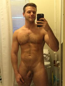 alanh-me:  33k+ follow all things gay, naturist