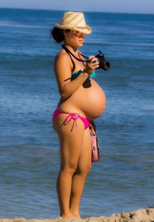 9beautifulmonths: Hey! I am so horny pregnant! Do you want to fuck me? Click here!