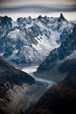 pikxchu:  Chamonix - Mer de Glace by Didier Baertschiger  