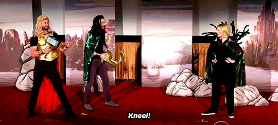 notcaycepollard:  greatcateblanchett: Thor Ragnarok cast crashed a screening of Thor