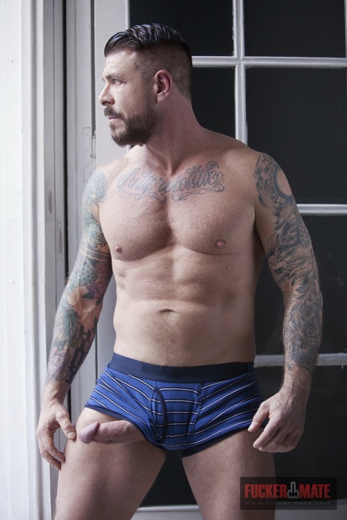 marckfam:  ❤️💜😍More Daddy Rocco Steele😍💜❤️
