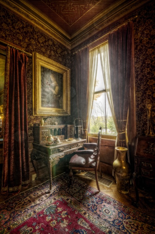 steampunktendencies:  Mark Twain’s House, Hartford, CT Photo by Frank C. Grace  