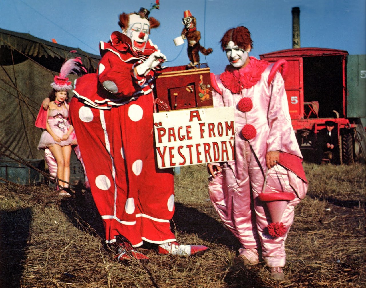 solo-vintage:  Old circus pictures from the 1940s and 1950s. 