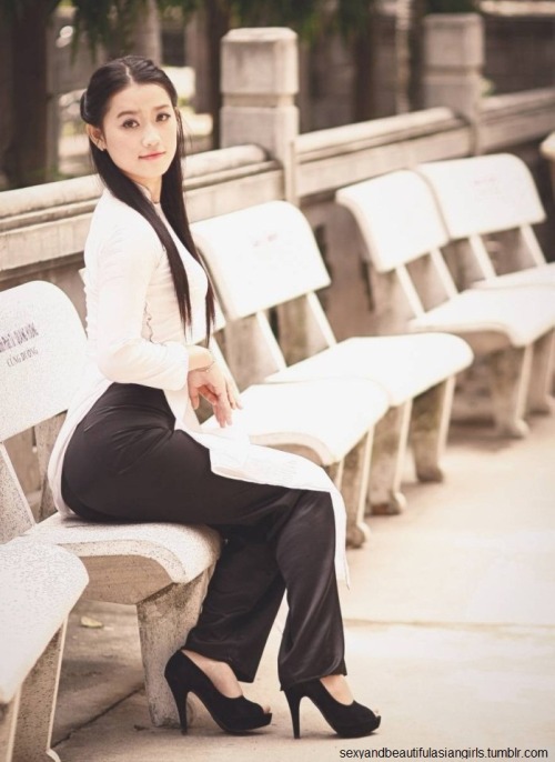 Vietnam girl sexy with Ao dai