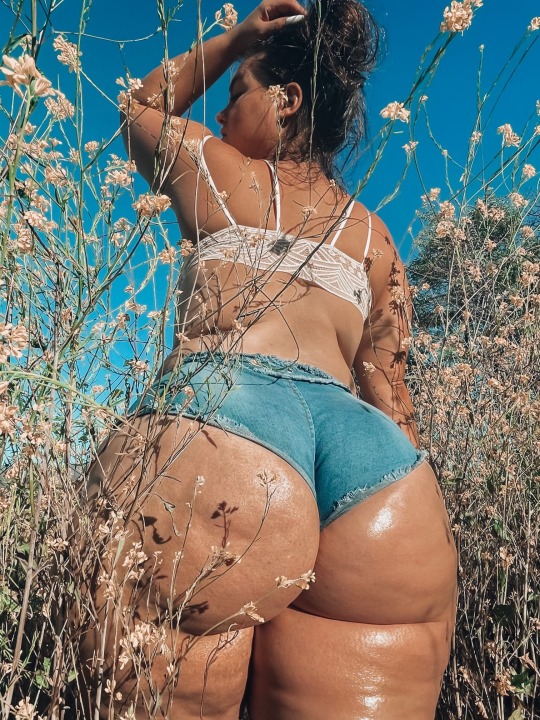 Sex damnsothick: pictures