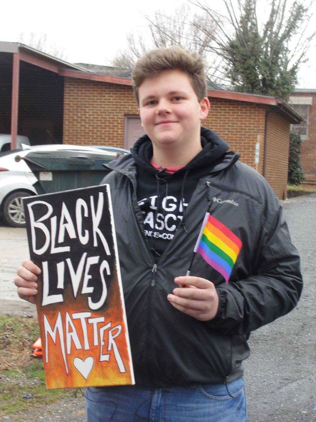 fuckyeahmarxismleninism:  Lexington, Virginia: Say no to hate, yes to unity &amp;