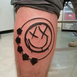 captaindeadkid:  My new tattoo, you can say I kinda like blink-182 