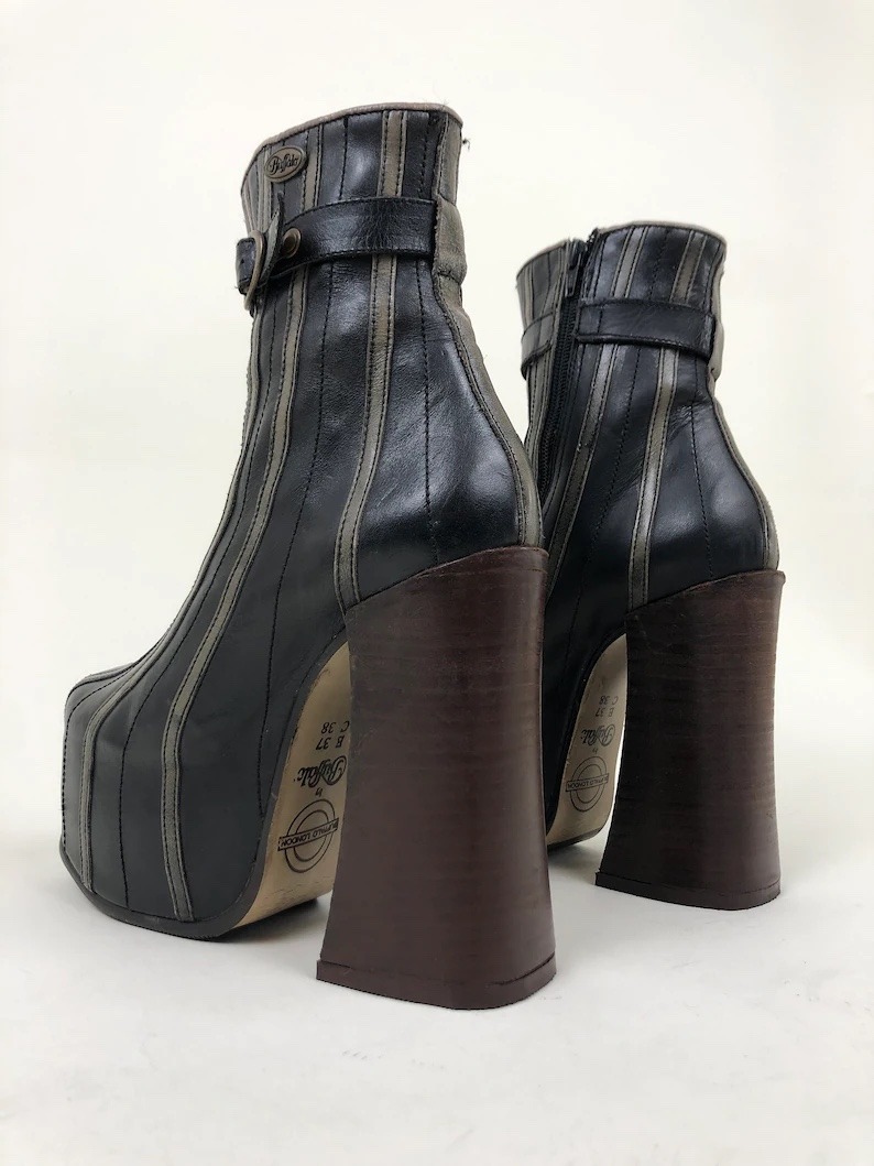 ser godt ud slave Profit THE DUDE NEXT DOOR — Vintage Buffalo 90s black leather boots on etsy