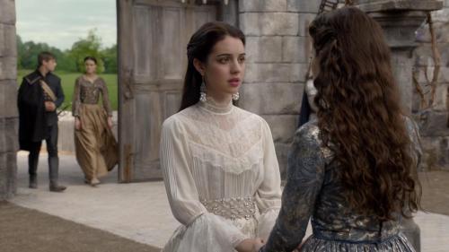 REIGN 3x03: ADELAIDE KANE wearing ALICE + OLIVIA (fashion-of-reign.tumblr.com/post/1318371423