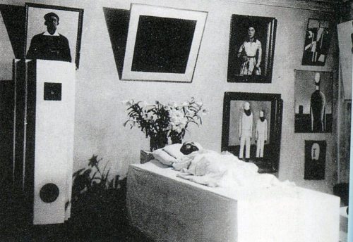 drencrome: rudygodinez: Kazimir Malevich’s funeral (1935)Malevich on his deathbed;Suetin&rsquo