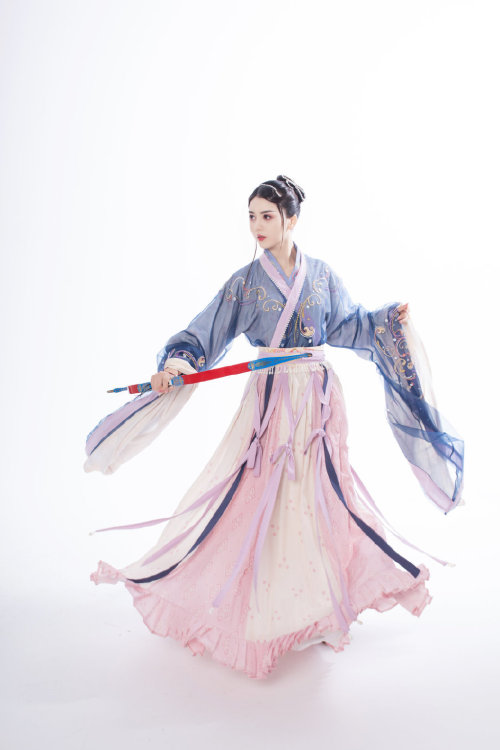 hanfugallery:chinese hanfu by 花朝记