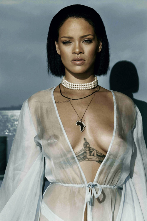 thefinestbeauties:  Rihanna Fenty porn pictures