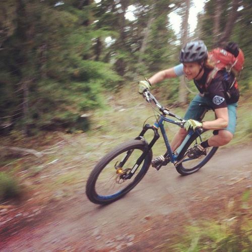 breadwinnercycles:  @raylasol is shredding the last of her summer vacation on the #badotis before sc
