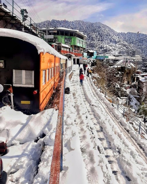 #Shimla is a picturesque #HillStation. (Dated 5/02/2021).✔Snowfall added up to its beauty as it had 