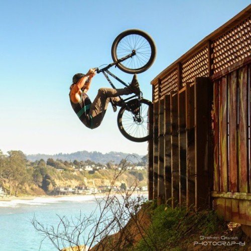 plussizebmx:Hit up PSBMX.com for our interview with @jonesyfedderson … Who slays it on two wheels fo