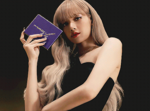 LISAs First-Ever MAC X L Collection | MAC Cosmetics