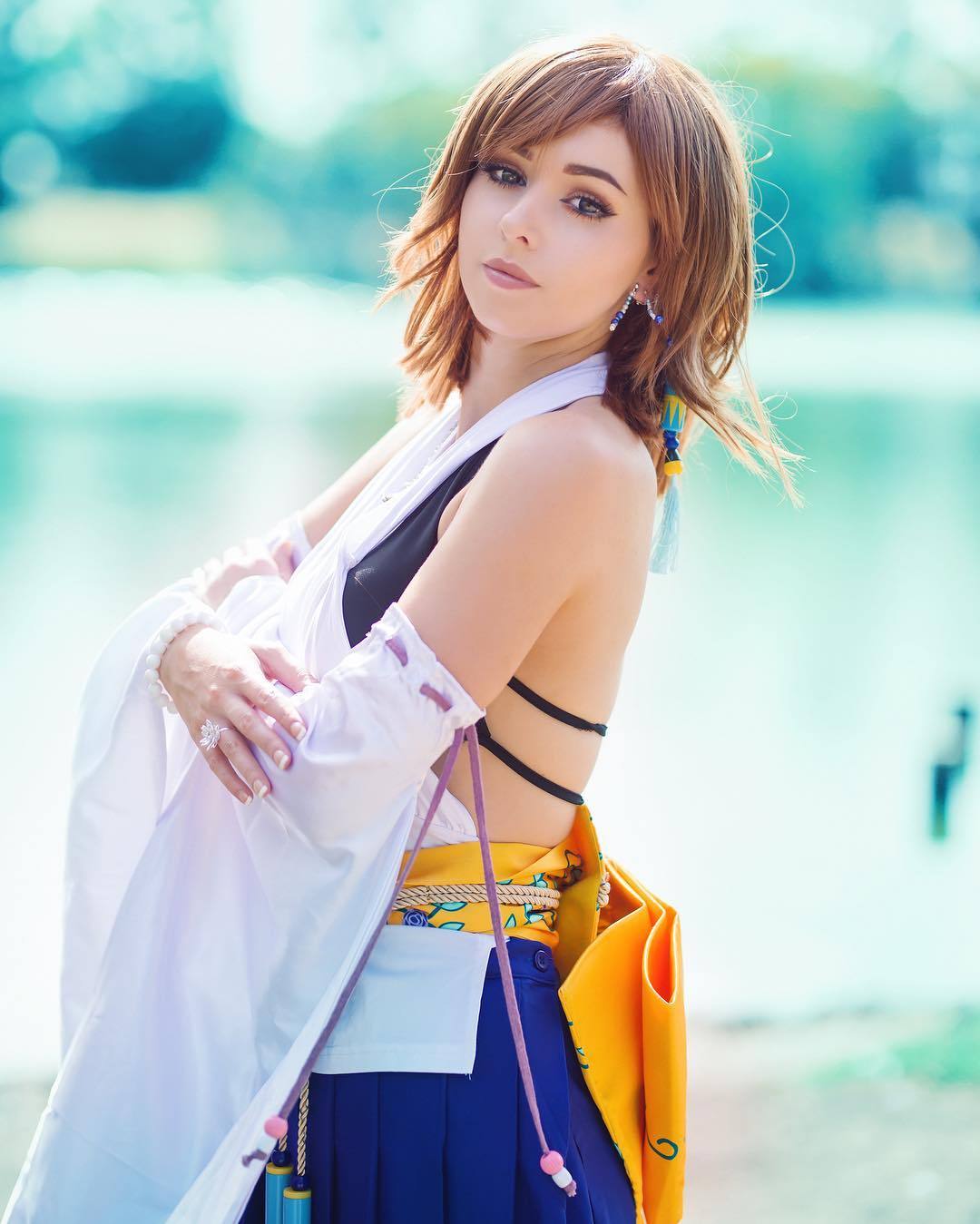 cute-cosplay-babe:Amy Thunderbolt, Yuna