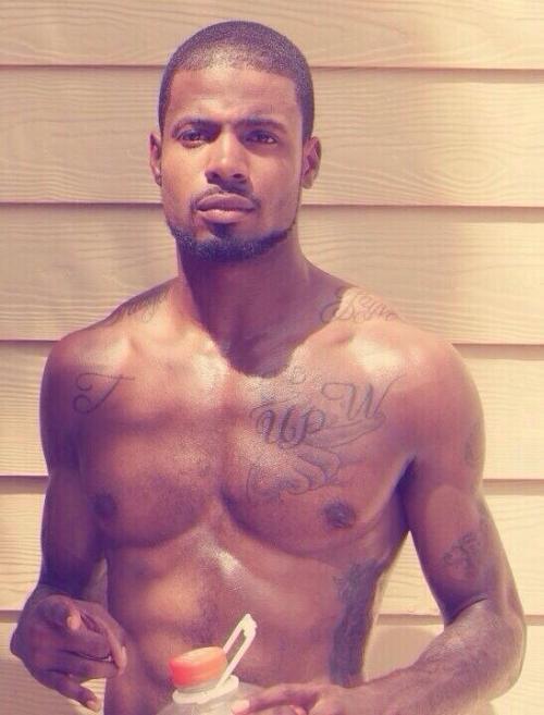 niggacrusheveryday:  http://niggacrusheveryday.tumblr.com 