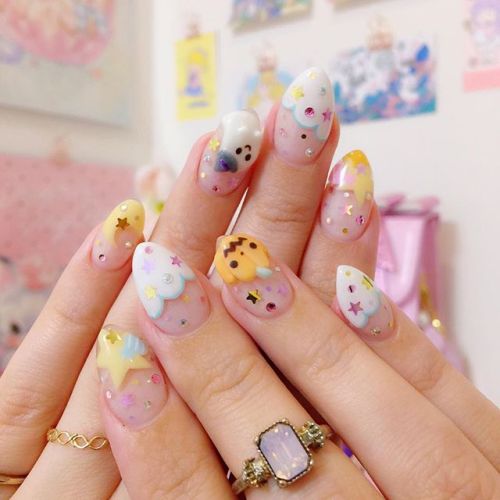 bububun: I got Halloween nails Thanks to @miomio_0409 at @jillandlovers_h Its a bit different from t