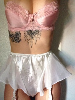 contentmind:  Cute new lingerie my momma gave me