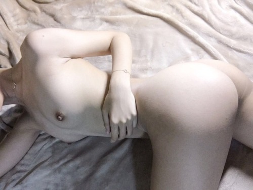 diaryofmandd: When you spread your legs and embrace domination.