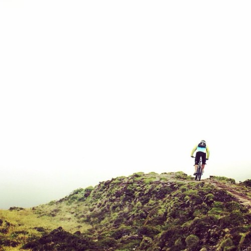 mtbexperience: #mtb#costaest#escursioni#italia In me ci son sempre stati due pagliacci, oltre agli a