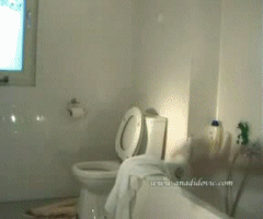 emily-milk-poops-4-u:This is one of the gifs that got me into scat!