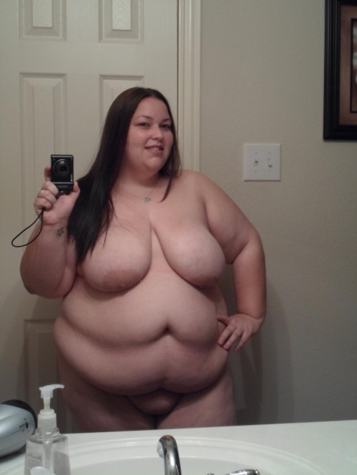 bbw-horny-hookers:  ChubbyFirst name: AmandaPictures: 36Looking for: MenNaked pics:  Yes.Home page: CLICK HERE
