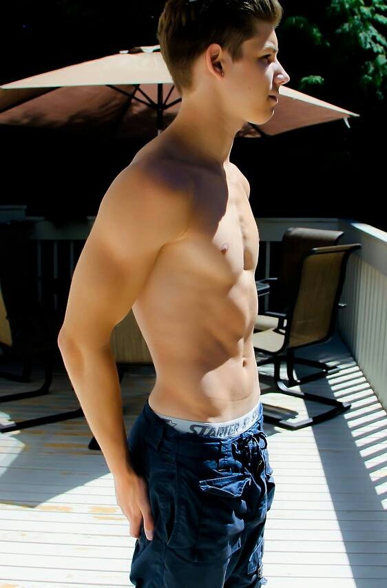 undie-fan-99:  Sexy boy with Starter waistband showing 