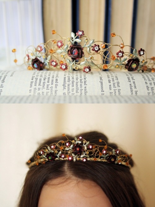 sosuperawesome: Crowns and Headbands / Necklaces Beretun Designs on Etsy See our #Etsy or #Crowns ta