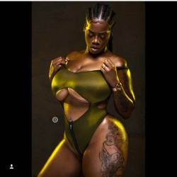 theblackebony:  Ebony beauty.   #models #ebonymodels #theblackebony #photography #photoftheday #blackwomen