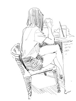 nnnnoooo007:sketch  速寫沒有挑位子哦~是我先坐下來的  
